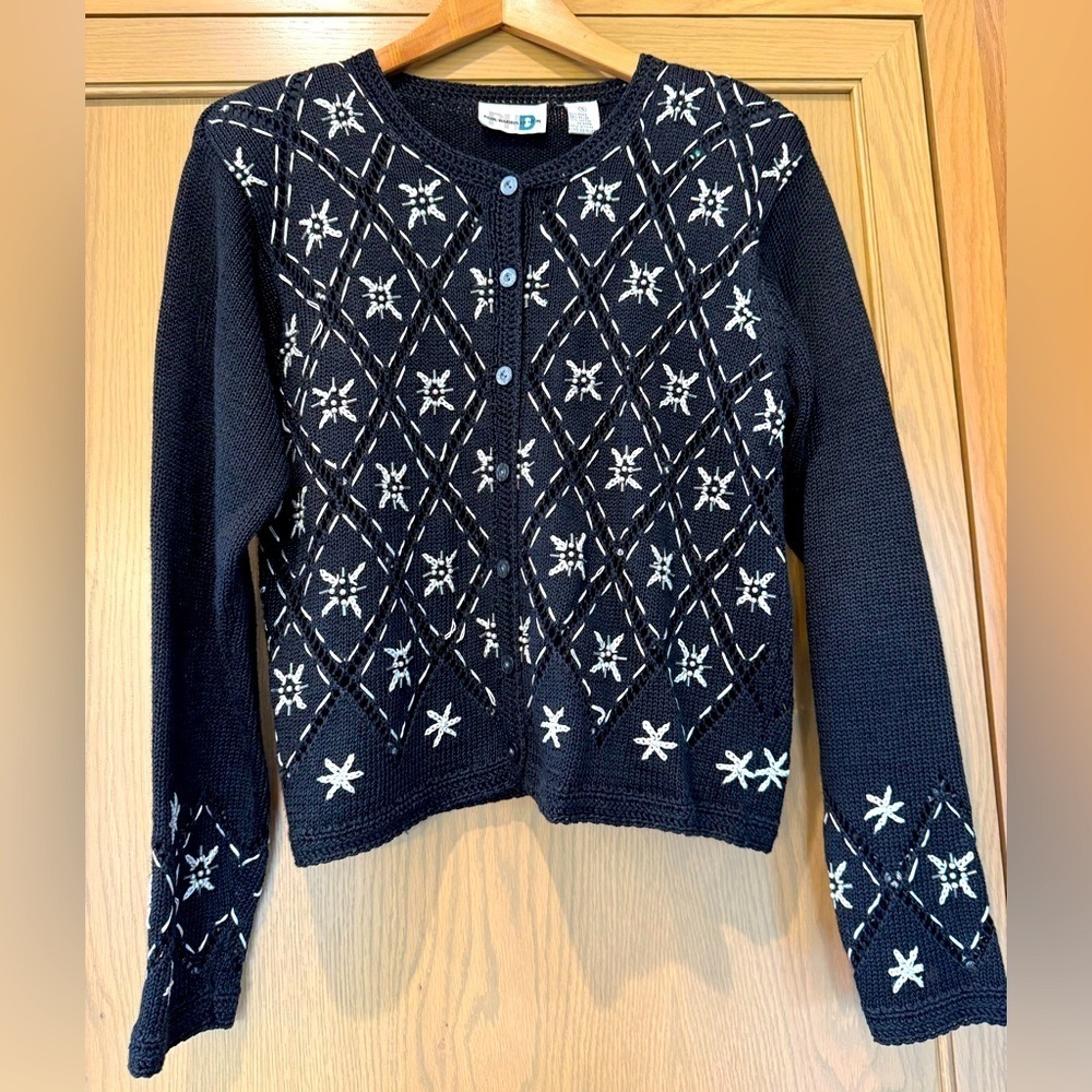 Vintage Paul Harris Design Grandma Core Cardigan Embroidered Snowflakes / small